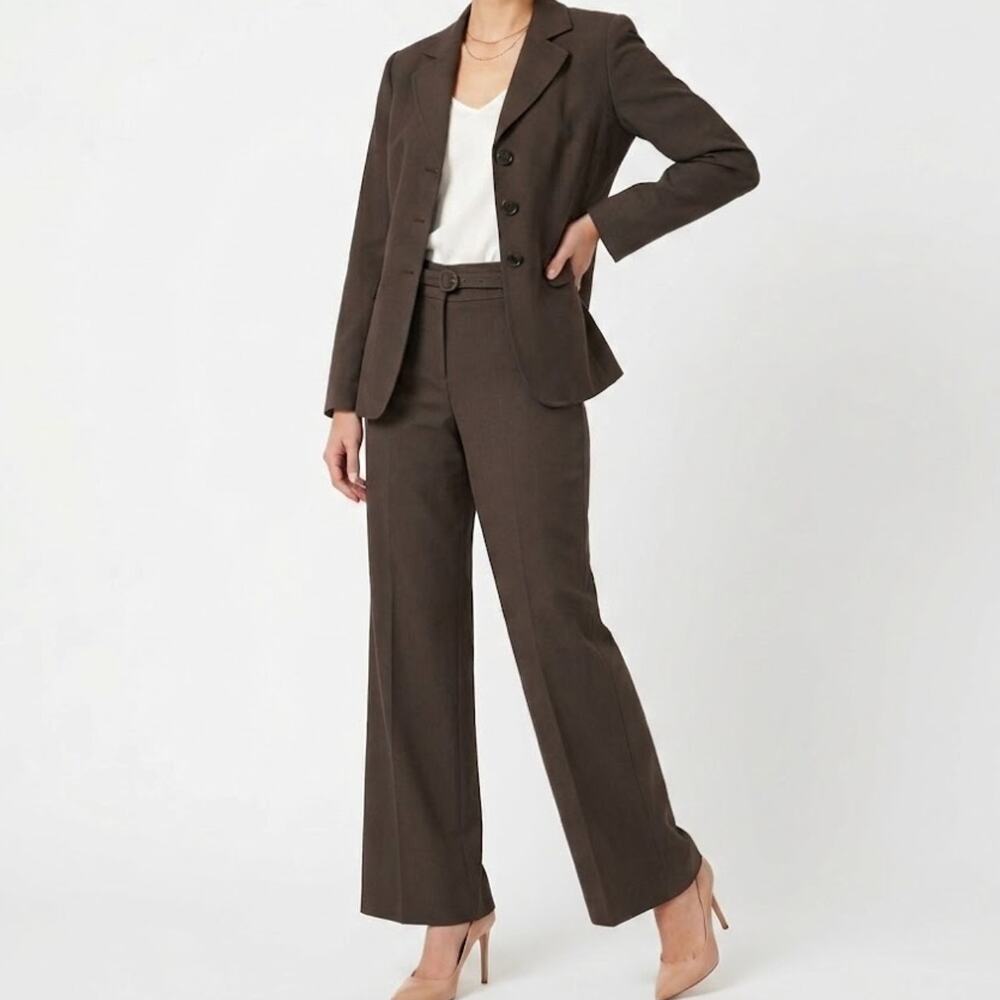 Tahari Brown Suit Set Blazer and Trouser Pants Size 2 Chocolate Brown Business